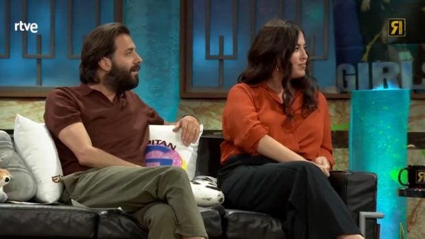 Salvador Sobral y Sílvia Pérez Cruz en La Revuelta. (RTVE)
