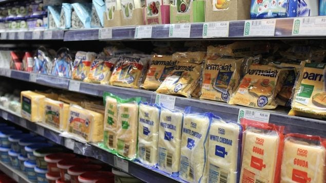 Supermercado, estante, quesos