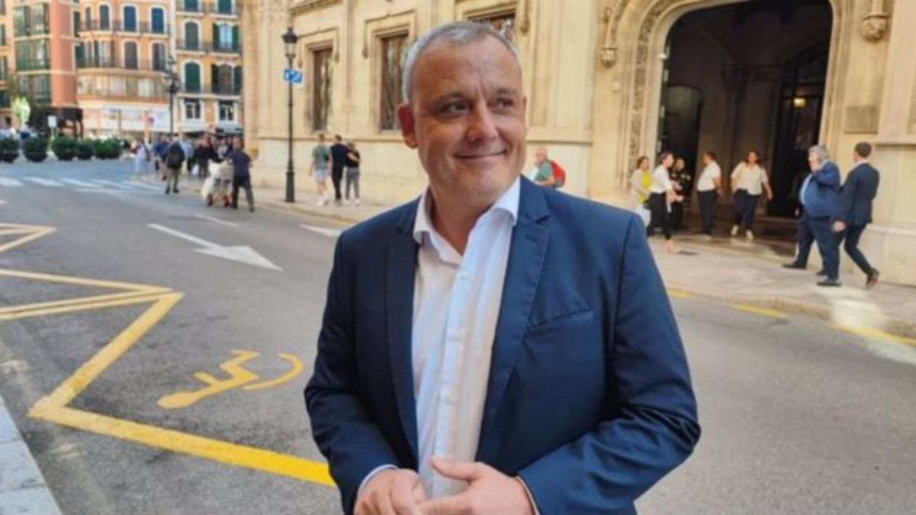 Jaime alzamora hizo un uso indebido de una plaza de parking.