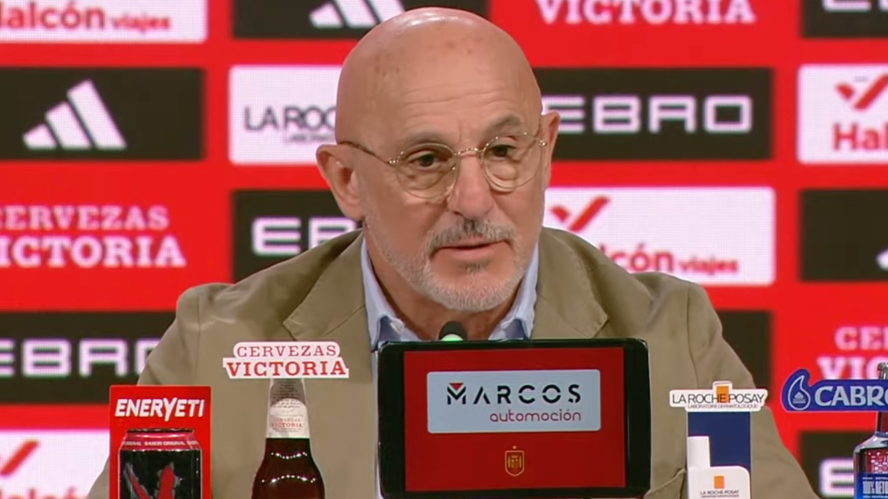 Luis de la Fuente en rueda de prensa. (RFEF)