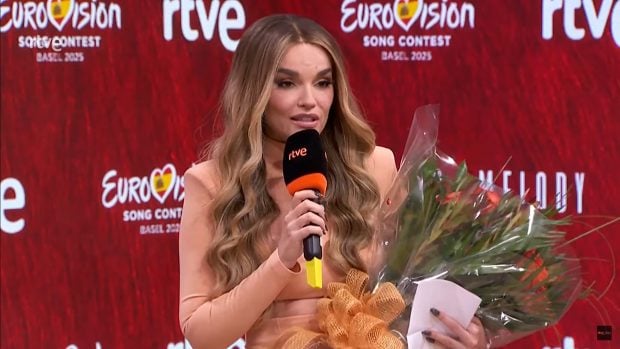 Melody en la llegada a la rueda de prensa tras su paso por 'Eurovisión 2025' (RTVE).
