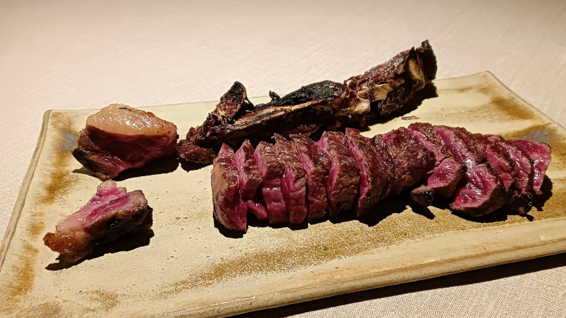 Chuleta de carne. Imagen: Google Reviews / Trevori