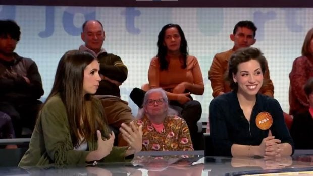 Elena Furiase junto a Rosa Rodríguez en 'Pasapalabra'. (Atresmedia)