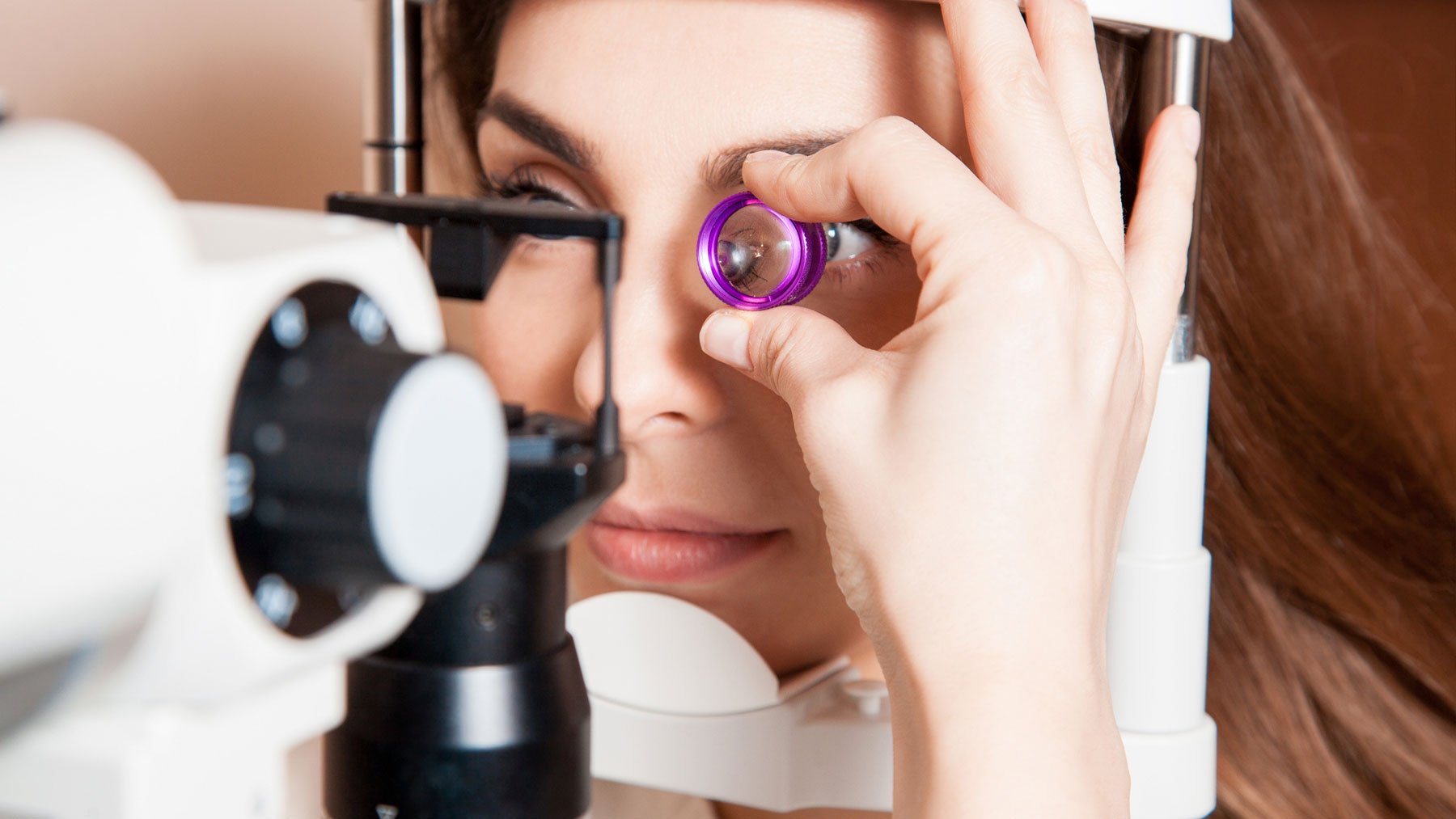 Los expertos recomiendan revisiones oculares una vez al año.