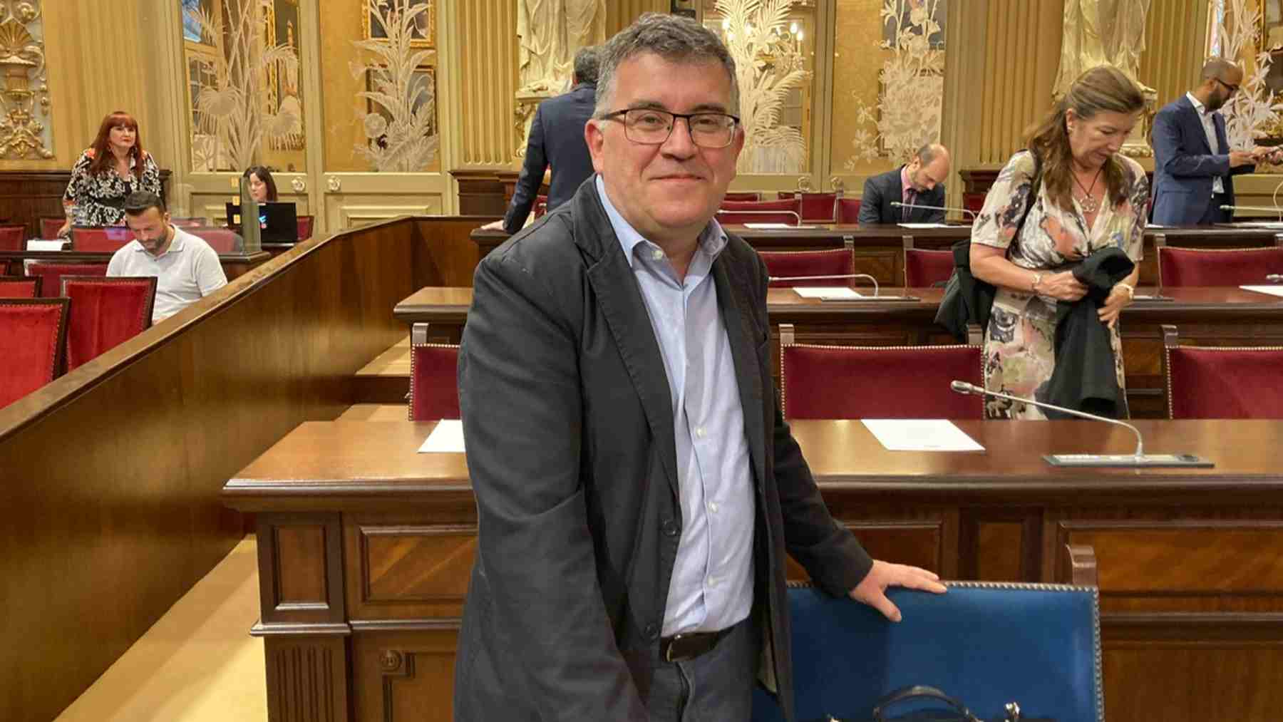 El conseller Joan Simonet, este martes en el Parlament.