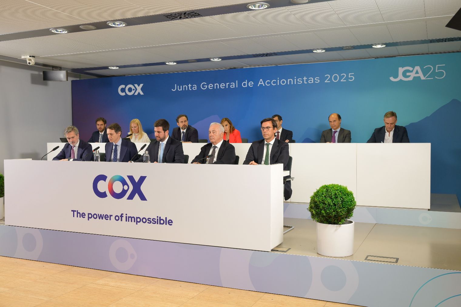 Los accionistas de Cox este viernes en Sevilla. (Imagen cedida por Cox).