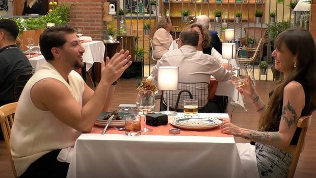 Edison y Andrea, participantes de 'First Dates'. (Mediaset)
