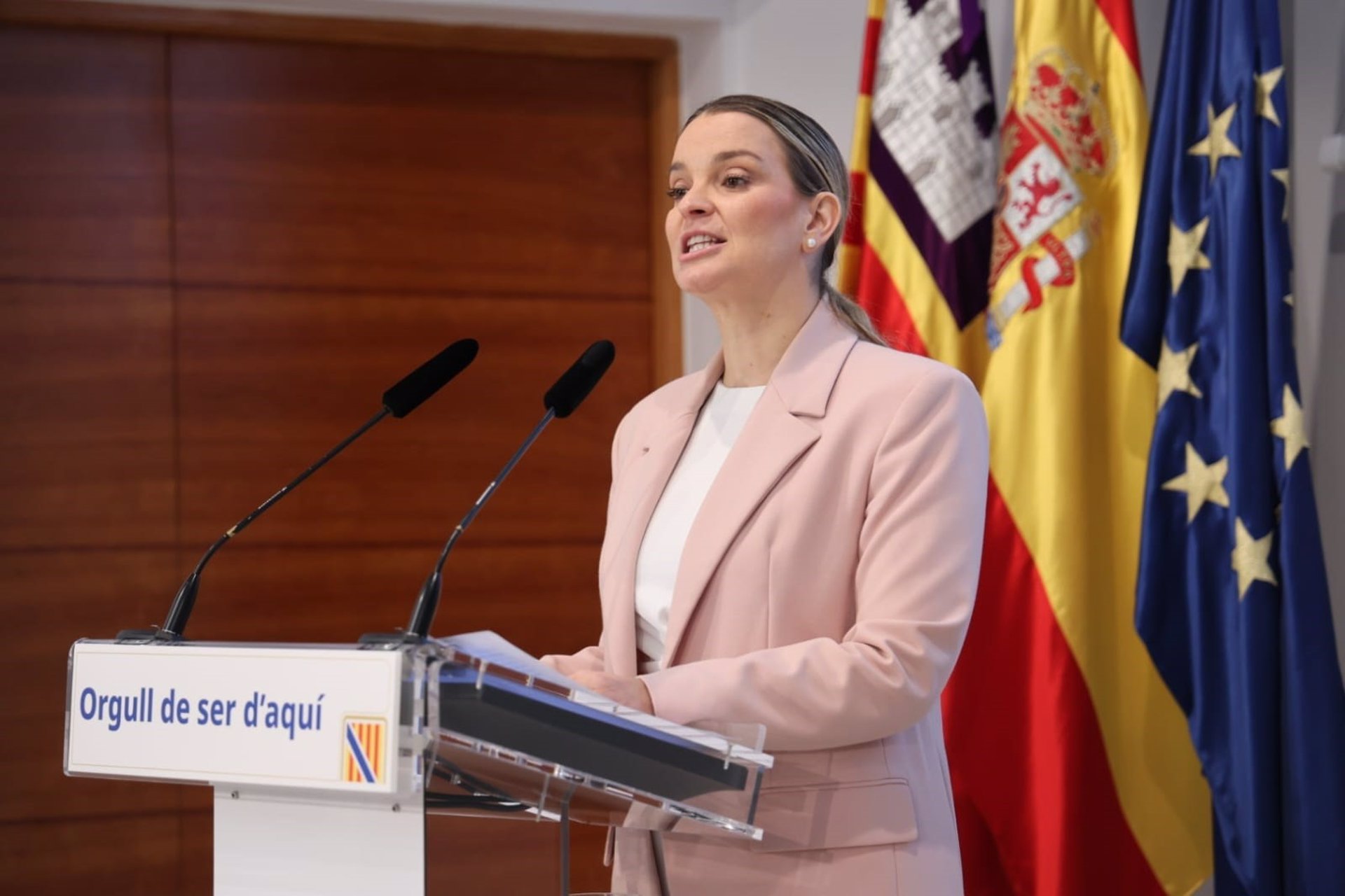 La presidenta del Govern, Marga Prohens, en la rueda de prensa. ISAAC BUJ – EUROPA PRESS