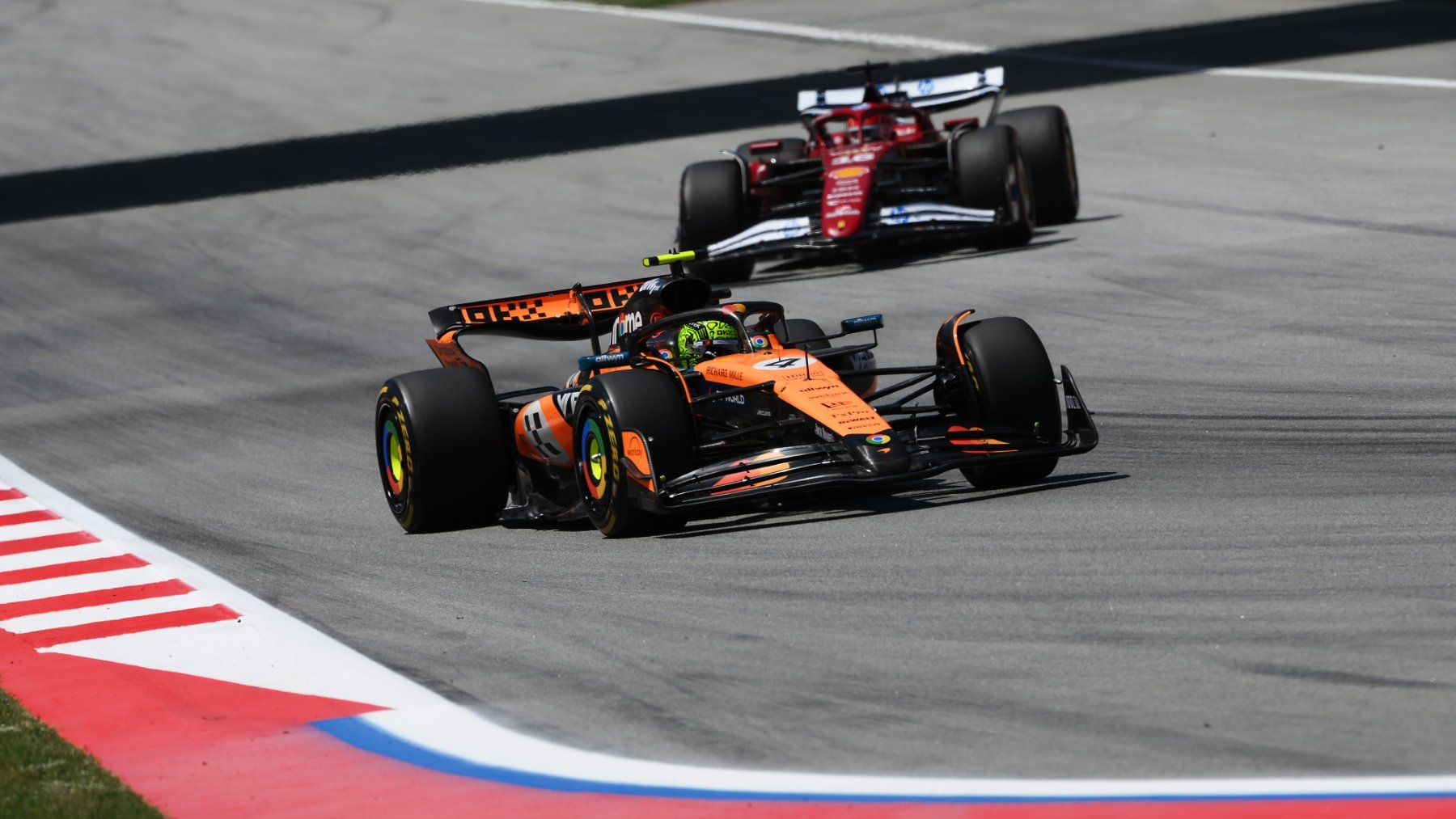 Norris y Leclerc en Montmeló. (Getty)