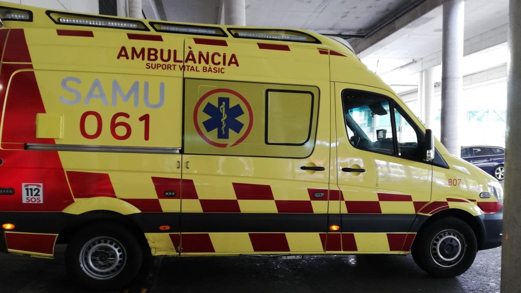 Una ambulancia de soporte vital básico del SAMU 061.