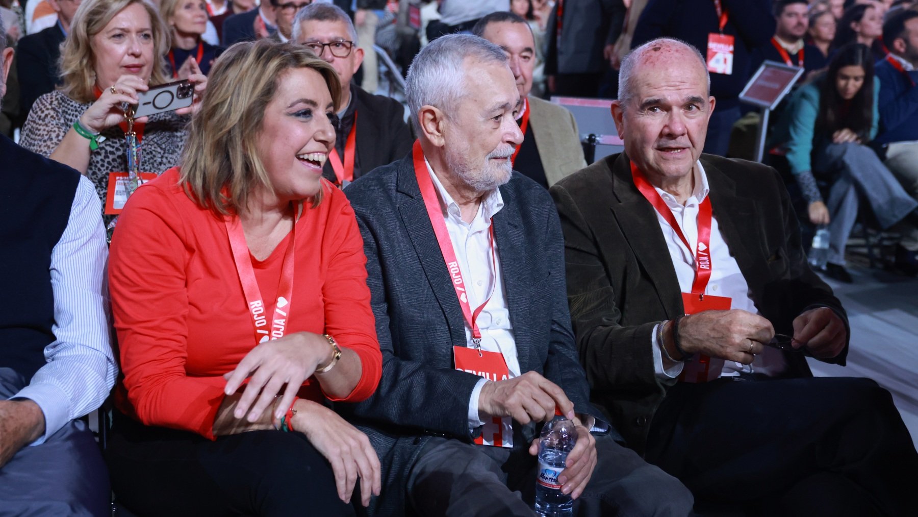 Susana Díaz, José Antonio Griñán (c) y Manuel Chaves, en el último Congreso Federal del PSOE en Sevilla. (EP)
