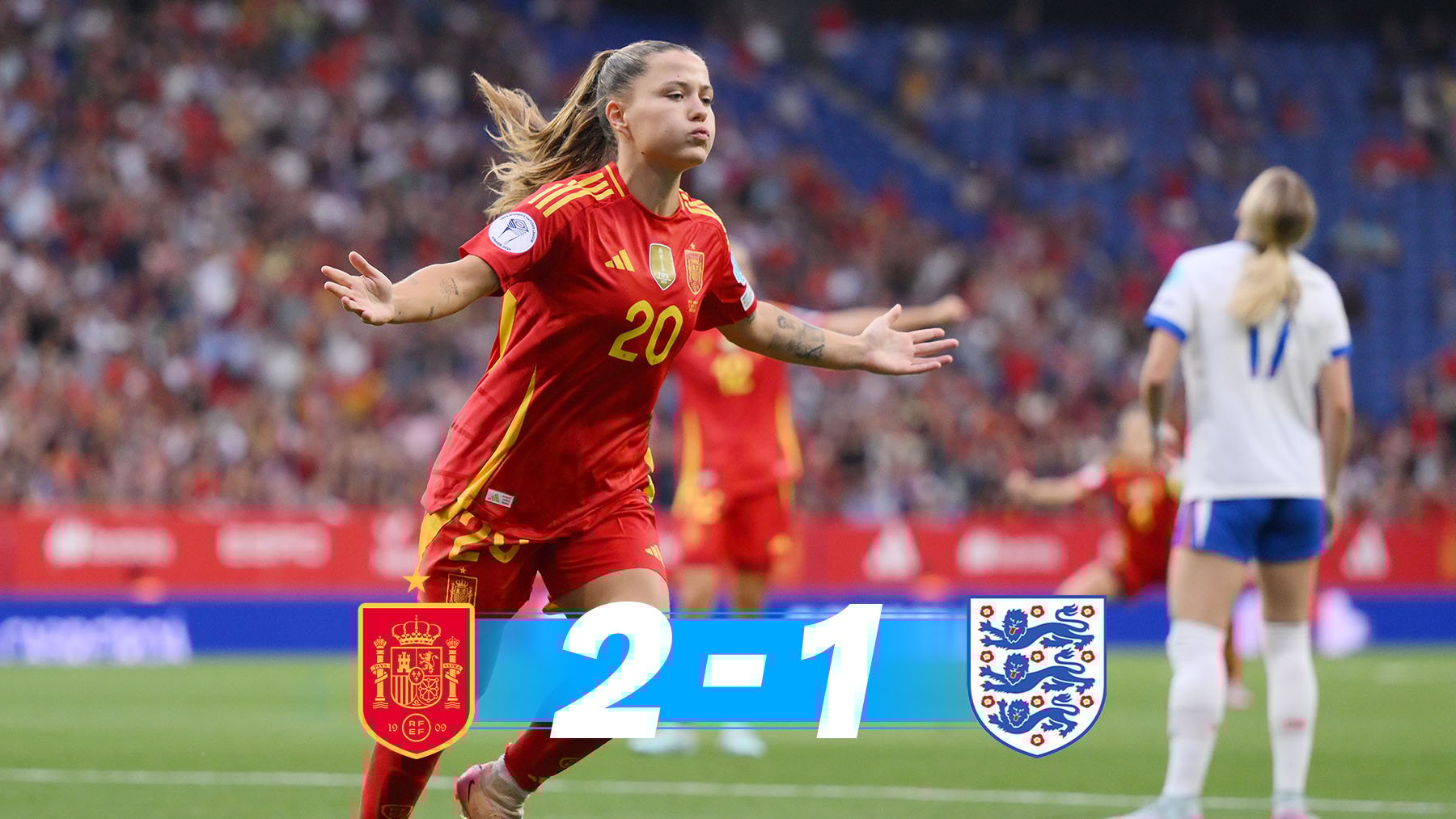 Claudia Pina celebra un gol ante Inglaterra.