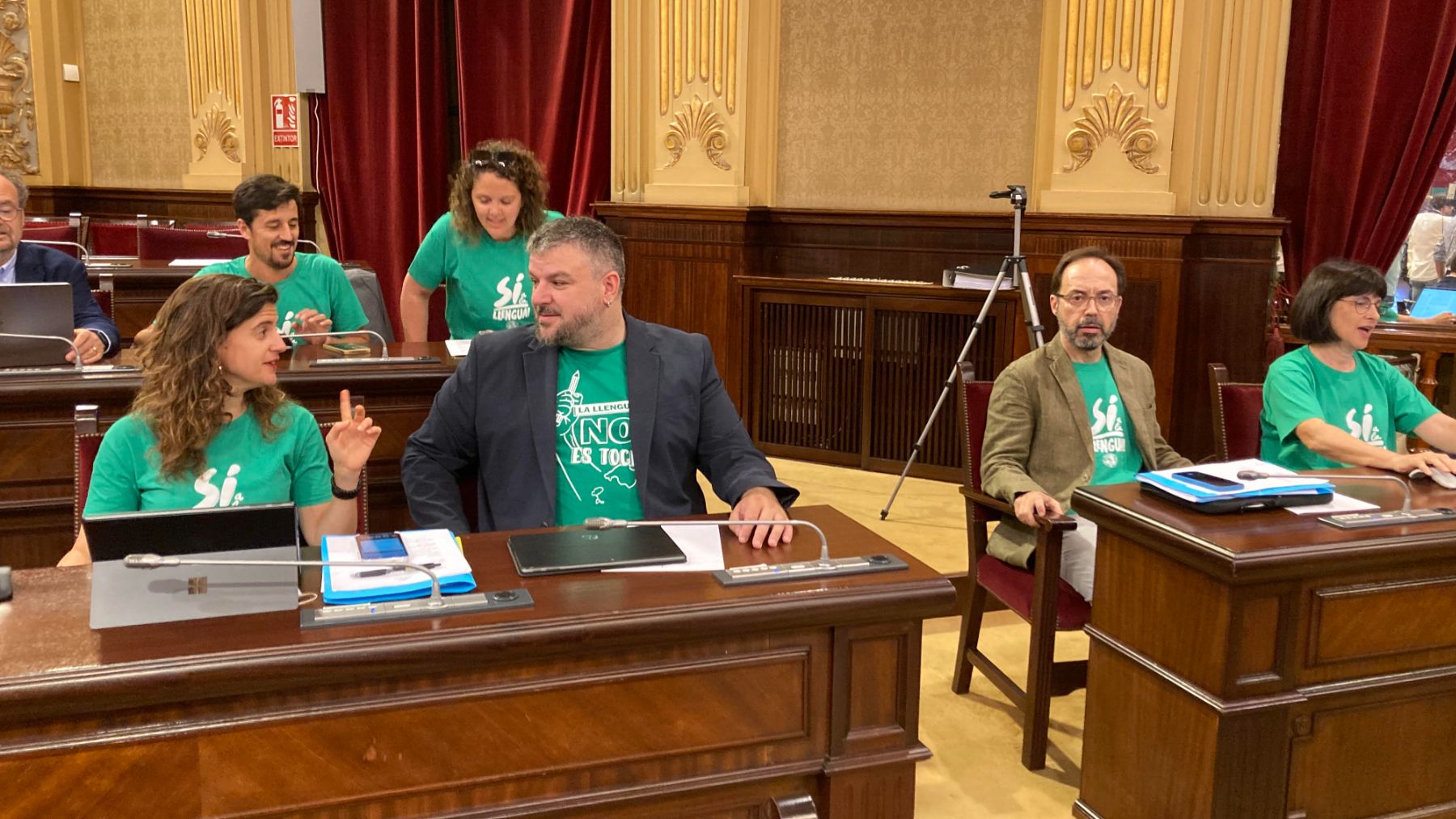 Los seis diputados de Més.