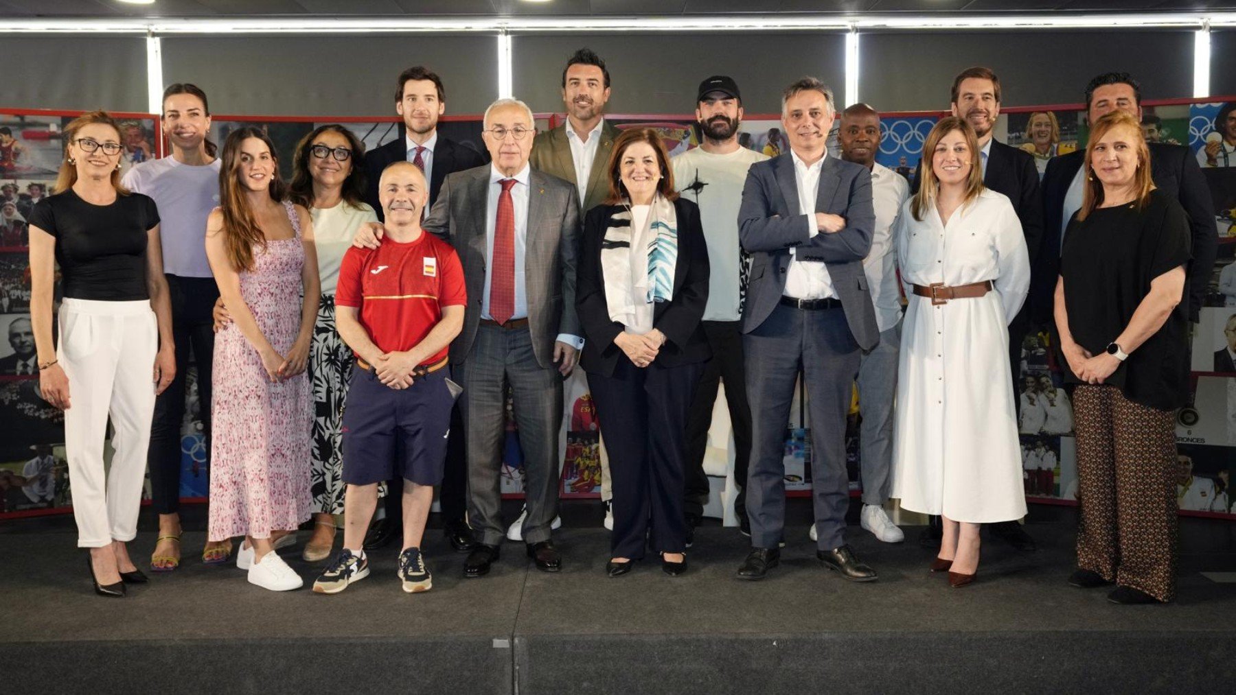 Alejandro Blanco reunió a varias leyendas en torno a una bonita iniciativa.