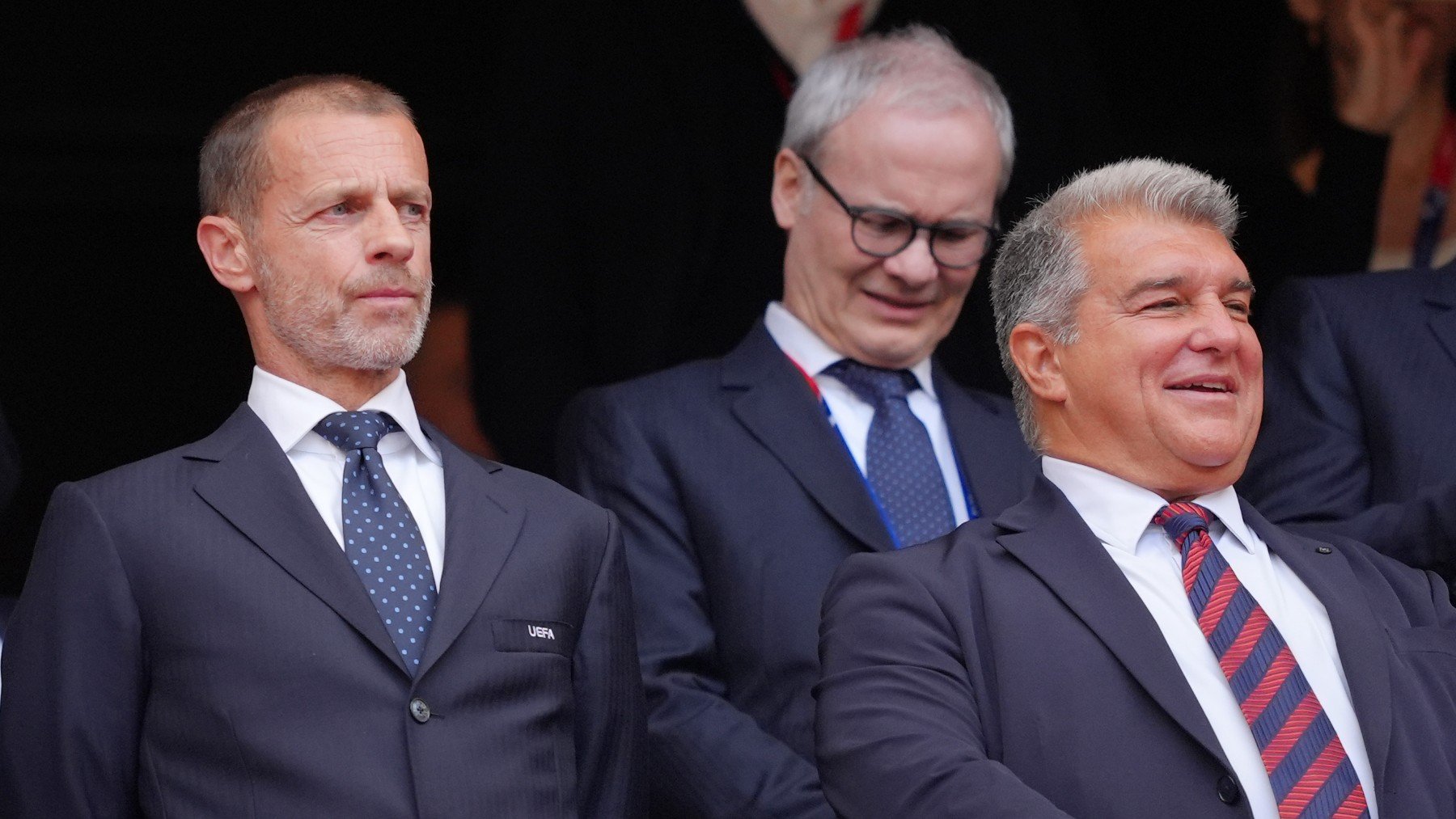 Laporta junto a Ceferin en el palco. (Getty)