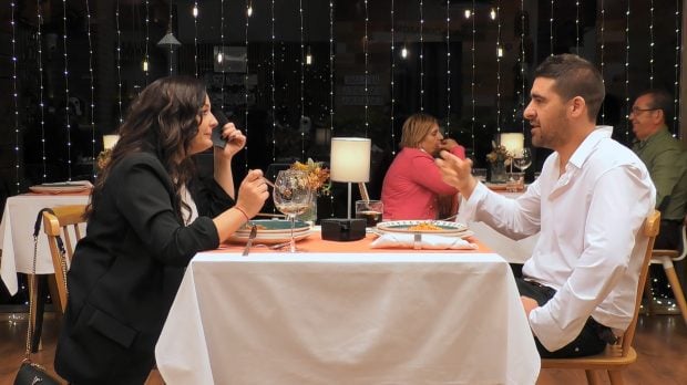 Melanie y Juan Manuel en First Dates. (Mediaset)