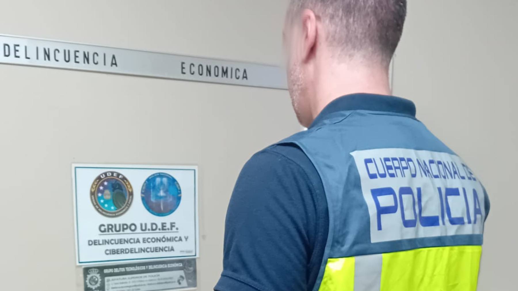 Agente de la Policía Nacional del Grupo de Delitos Económicos.