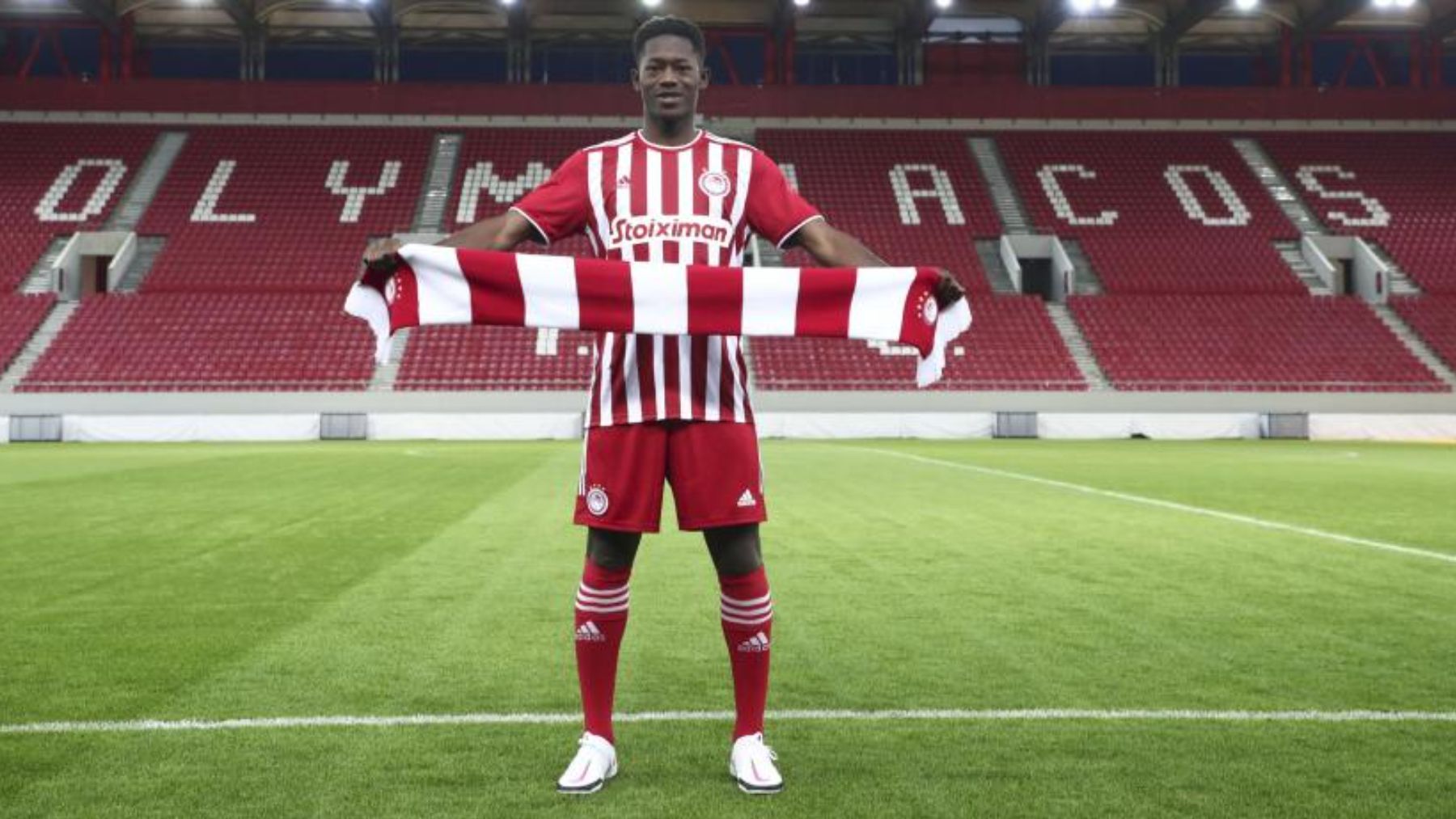 El jugador del Olympiacos Diby Keita. Olympiacos.