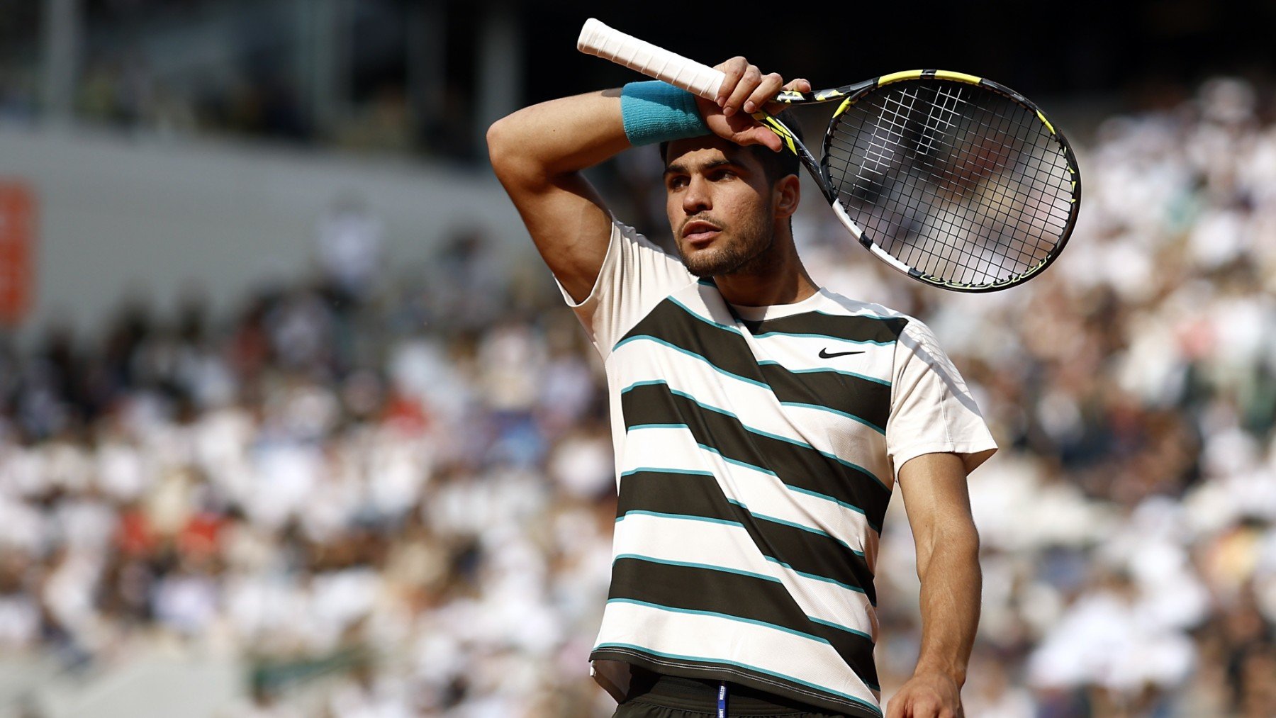 Alcaraz durante la final contra Sinner en Roland Garros. (EFE)