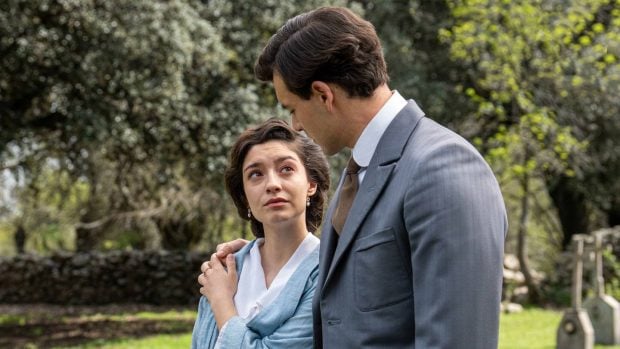 Ángela y Curro en La Promesa. (RTVE)