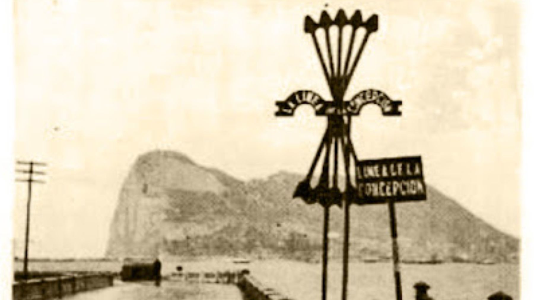 El Peñón de Gibratar y el símbolo de la Falange en el borde español en 1940.
