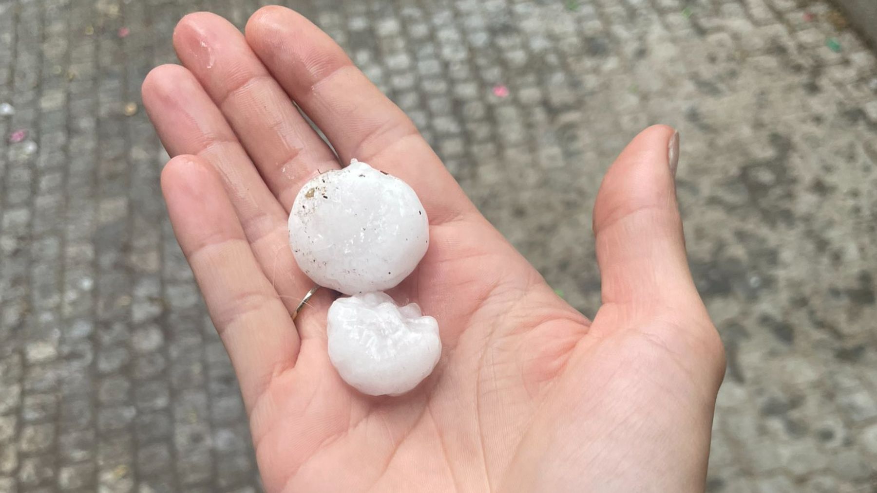 Granizos caídos en las tormentas de Madrid Madrid.