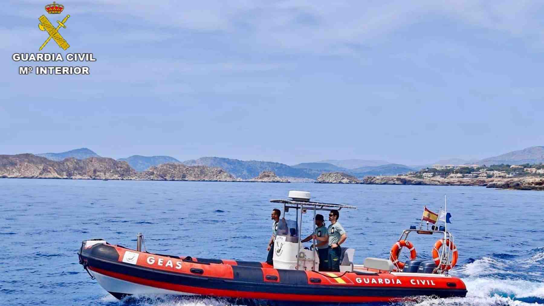 Dispositivo de búsqueda de la pareja desaparecida en el mar en Mallorca.