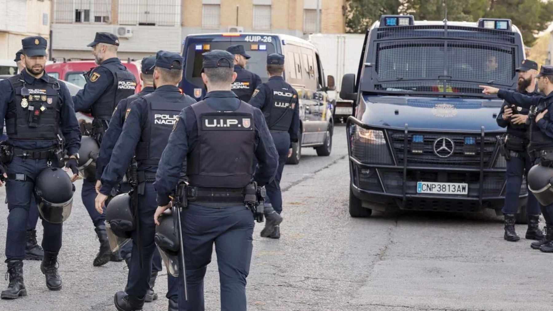 Despliegue de antidisturbios en El Torrejón, Huelva.