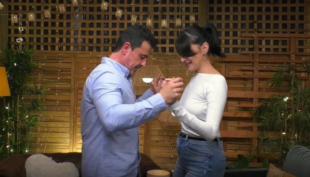 Carlos y Belén en el reservado de First Dates. (Mediaset)