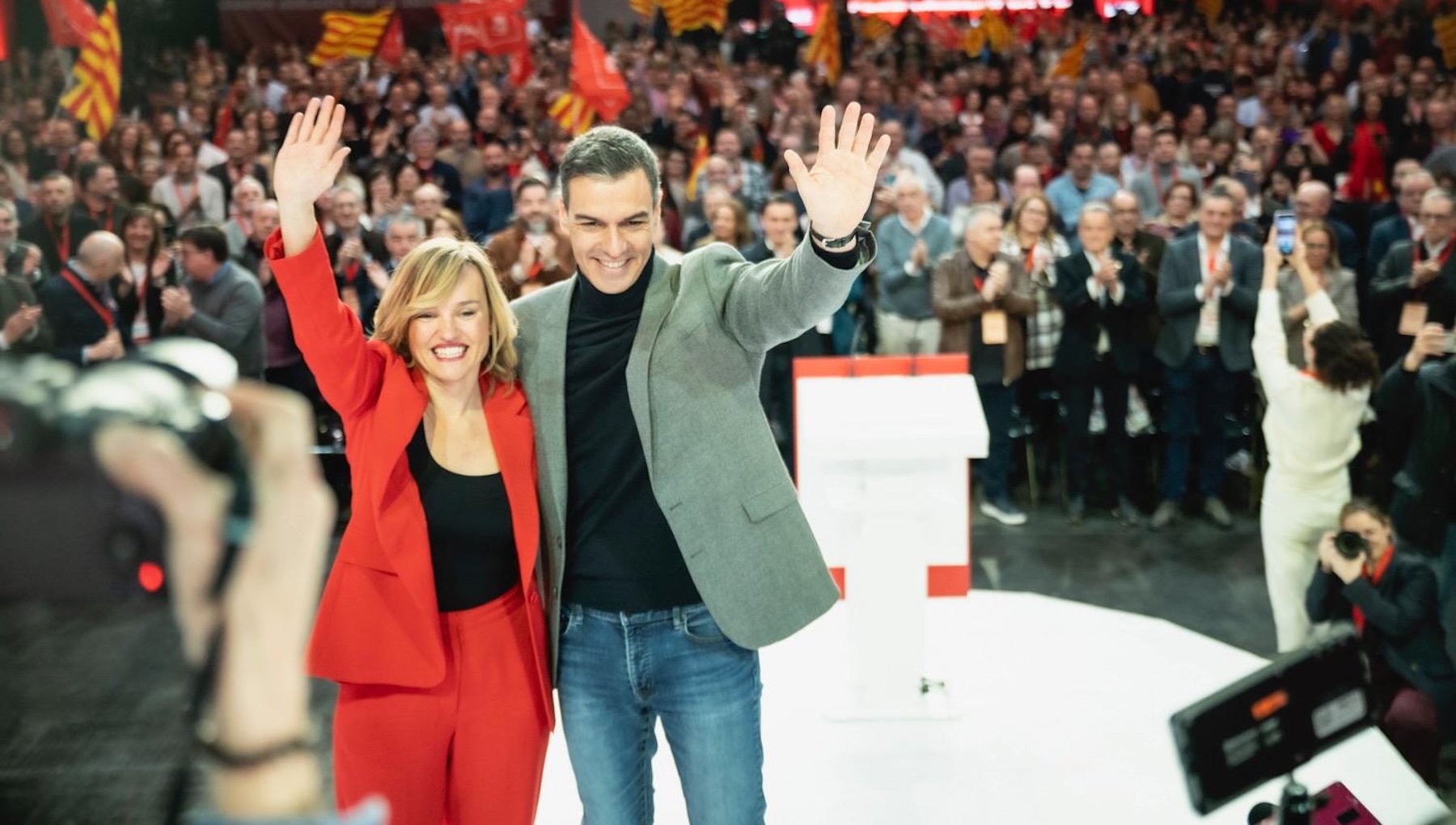 Pilar Alegría y Pedro Sánchez, en marzo, tras consumar el derribo de Lambán y aupar a dos implicados en la trama de Cerdán.