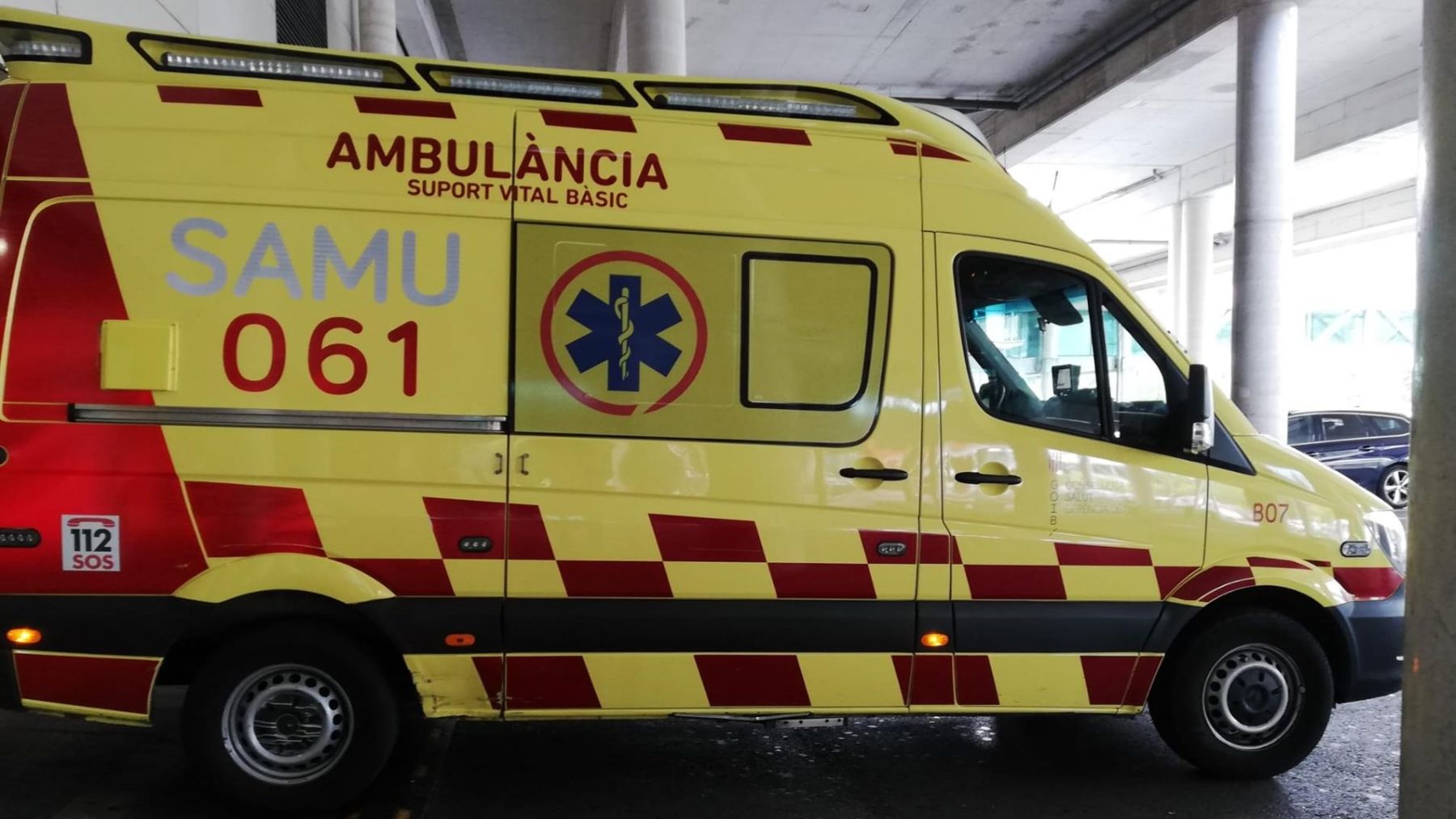 Una ambulancia de soporte vital básico del SAMU 061.