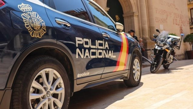 Muere un hombre en Fuengirola al caerle encima una estantería mientras ordenaba el trastero