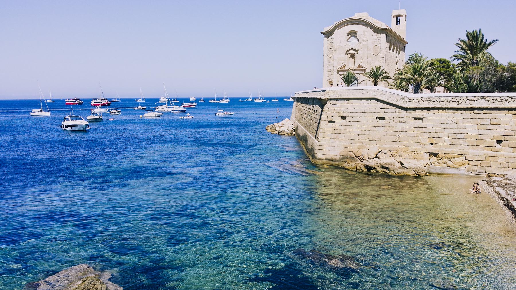 Aguas cristalinas de la Isla de Tabarca. Foto: Daniel Sancho en Flickr.