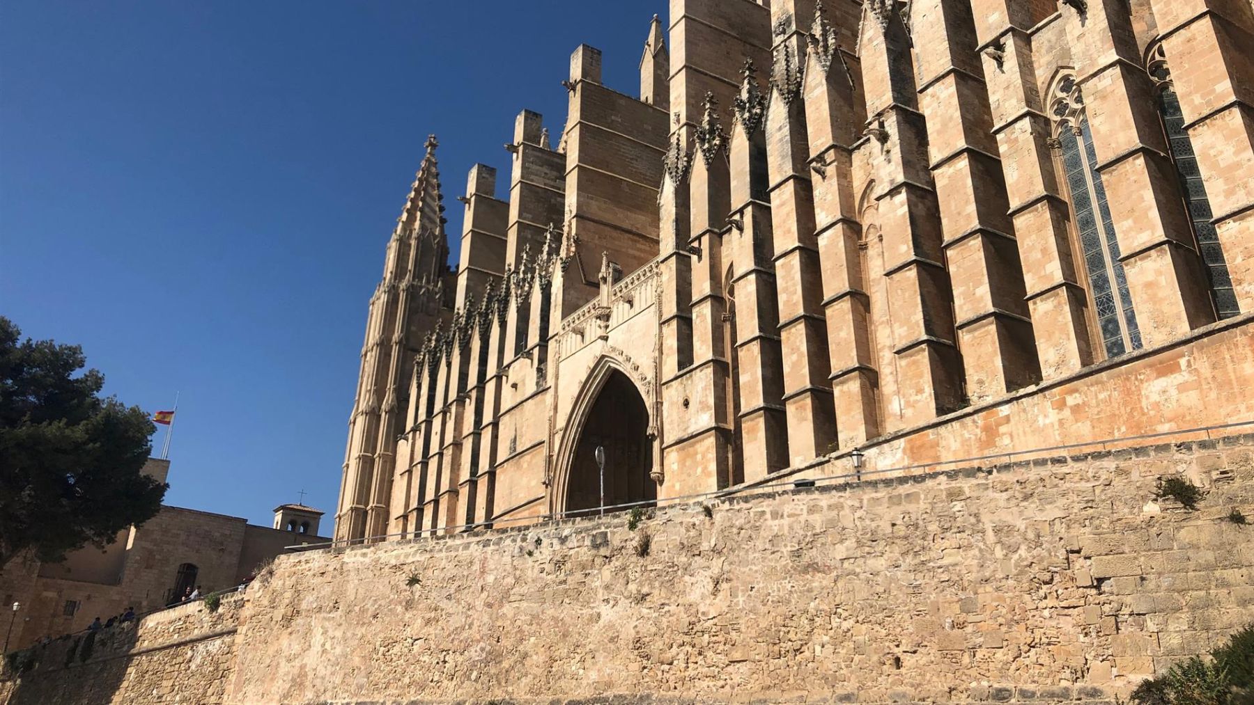 Muro de la catedral de Palma donde han ocurrido los hechos.