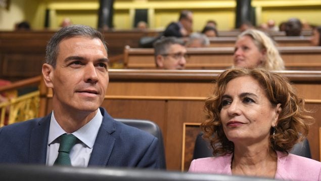 Ferraz despeja el camino a Montero: no tendrá rival en el PSOE en su candidatura a las andaluzas