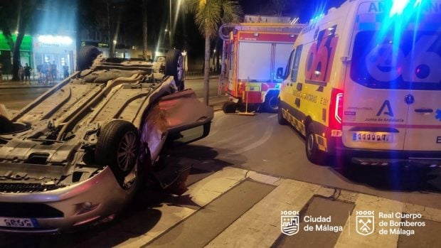 Dos conductores salen de sus coches tras un accidente de tráfico y mueren atropellados en Granada