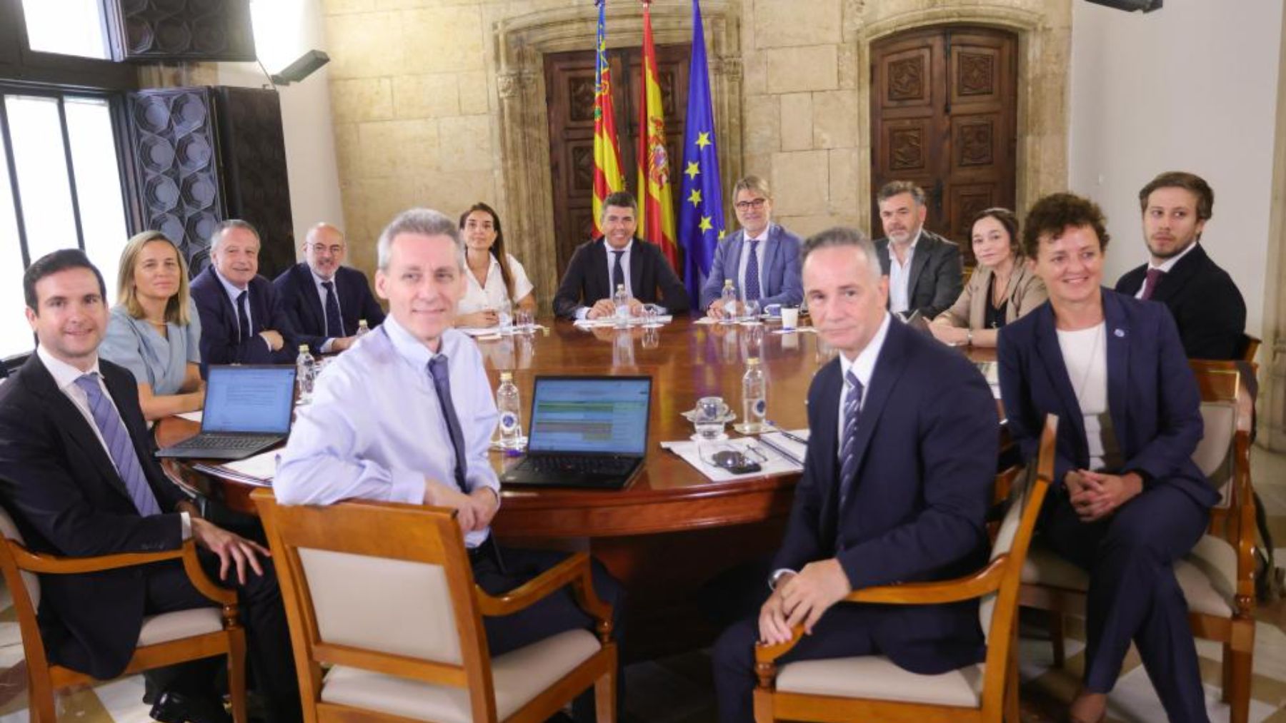 Mazón y Ruth Merino con representantes del FMI, este miércoles, en Valencia.
