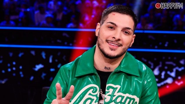 RVFV, asesor de Lola Índigo en 'La Voz Kids'. (Mediaset)