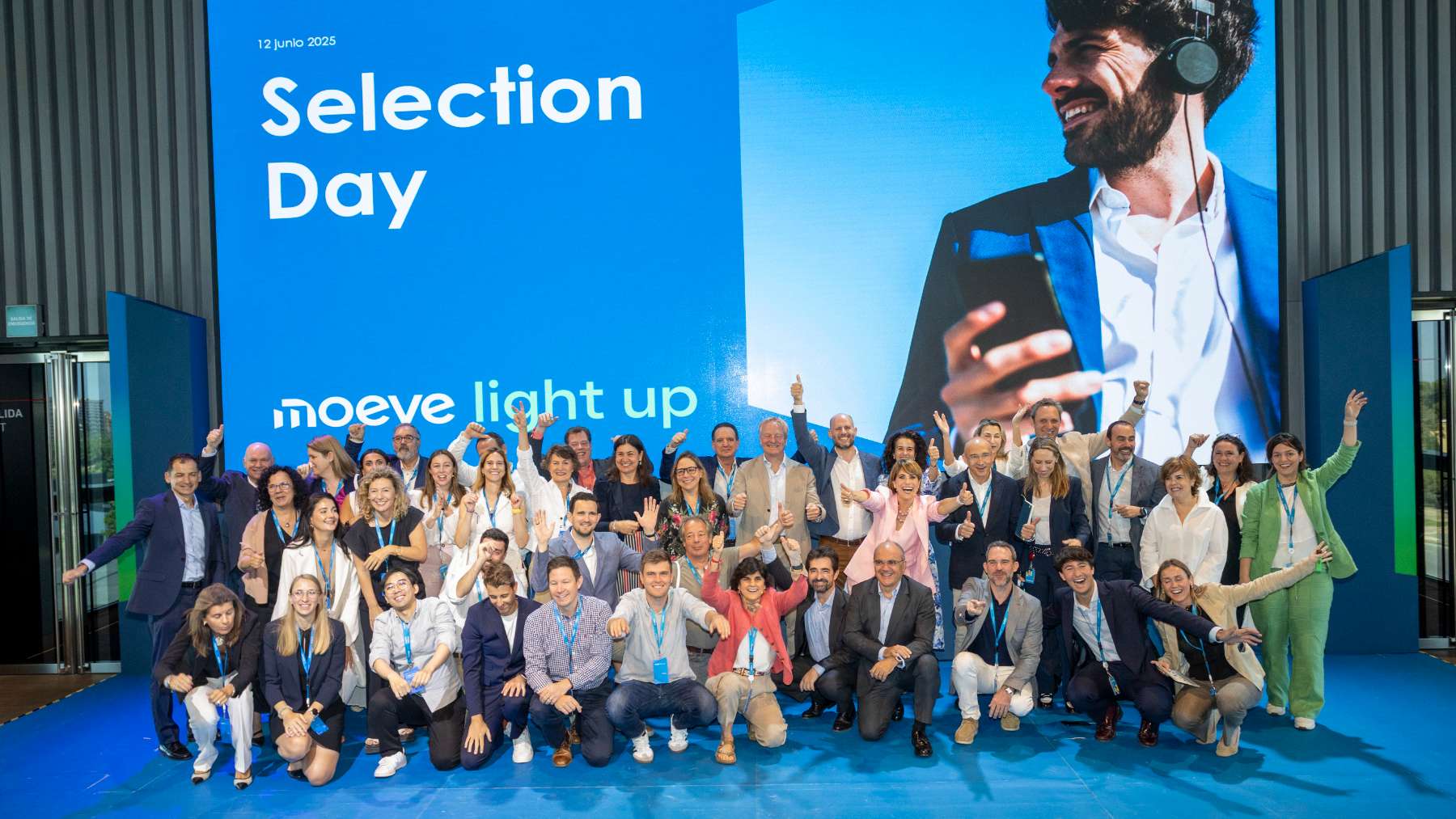 Celebración del Selection day de Moeve light up en la Torre Moeve.