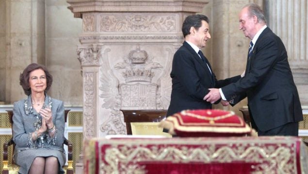 La Casa del Rey pregunta al Consejo de Estado cómo retirar el Toisón de Oro al condenado Sarkozy
