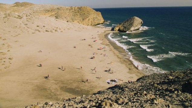 playa con el agua más cristalina de Andalucía
