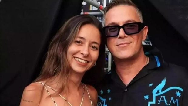 Ivet Playà junto a Alejandro Sanz en una foto publicada en sus redes sociales (Instagram).