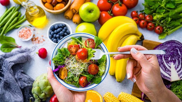 La dieta climática prioriza el consumo de alimentos vegetales sobre los de origen animal.