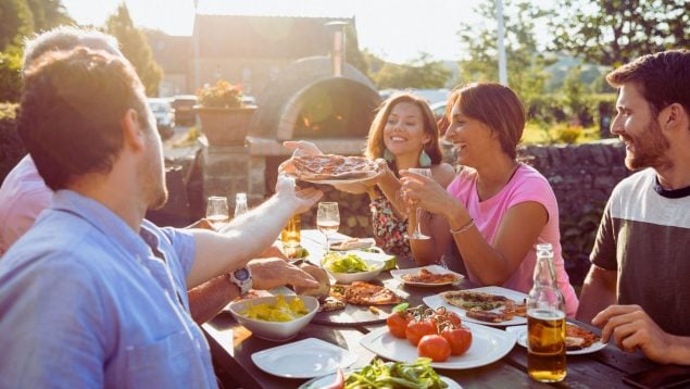 Comida con amigos