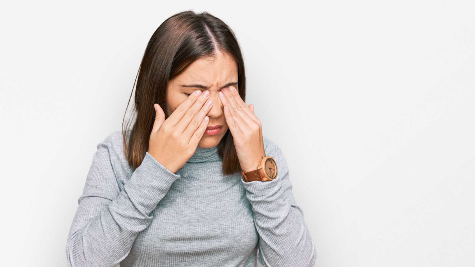 ¿Por qué veo moscas volantes?: un oftalmólogo tiene la respuesta