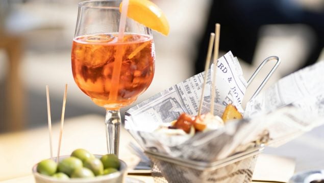Está en el centro y el precio es insuperable: el bar de Alicante con cañas y tapas por 1,50 €