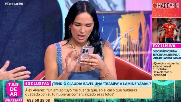Claudia Bavel hace públicos varios mensajes con Lamine Yamal. (Mediaset)