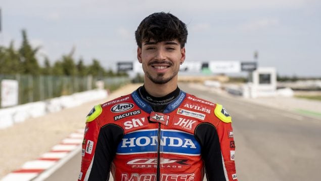 El campeón de España de motociclismo Borja Gómez colabora con Ribera en el documental “Historias que nos unen”