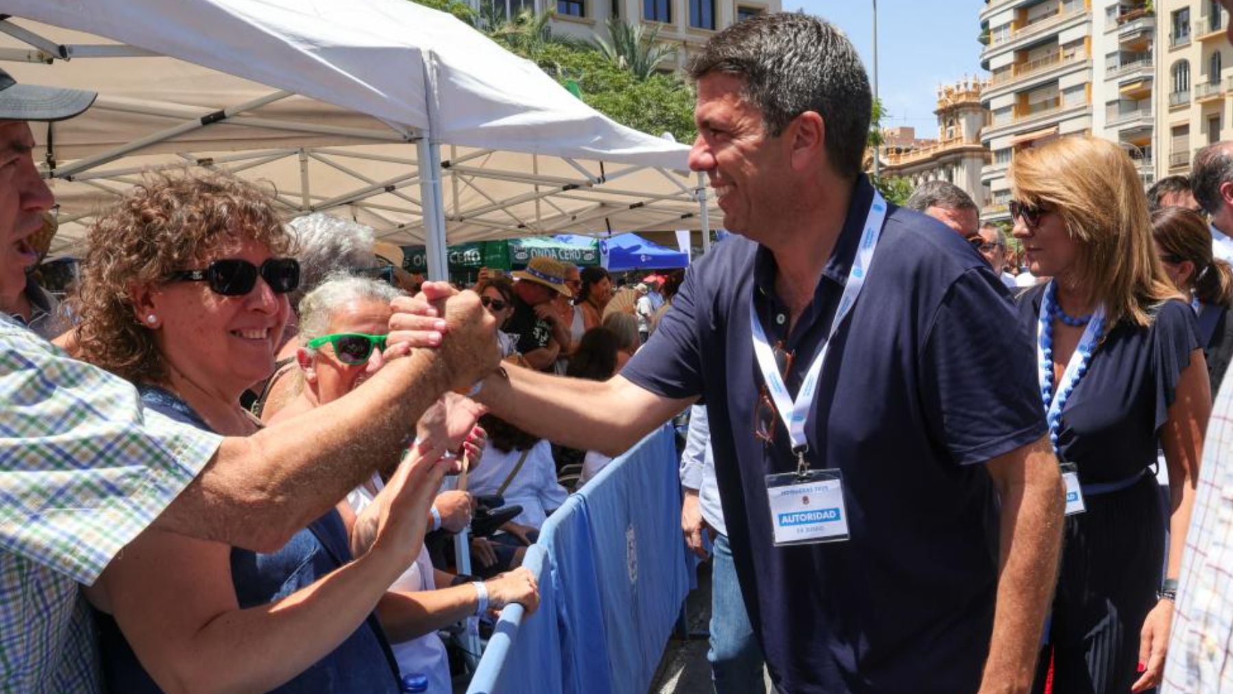 Carlos Mazón, este martes, en la ‘mascletá’ de las Hogueras de Alicante.