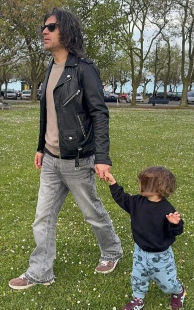 El cantante Rulo junto a su hijo Andy en una imagen compartida en redes sociales (Instagram).